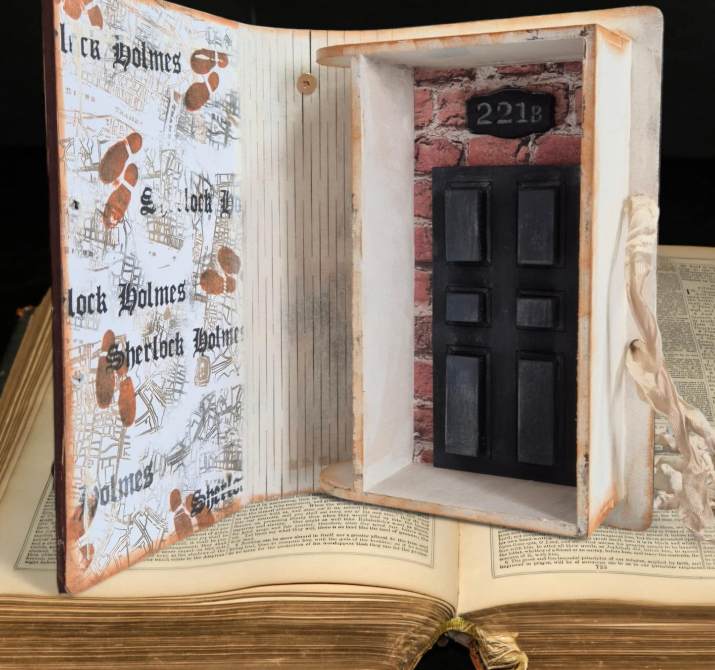 Sherlock Small Rectangular Book Box